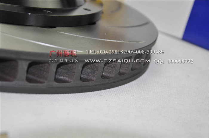 AP9040六活塞剎車(chē)搭配355*32剎車(chē)碟